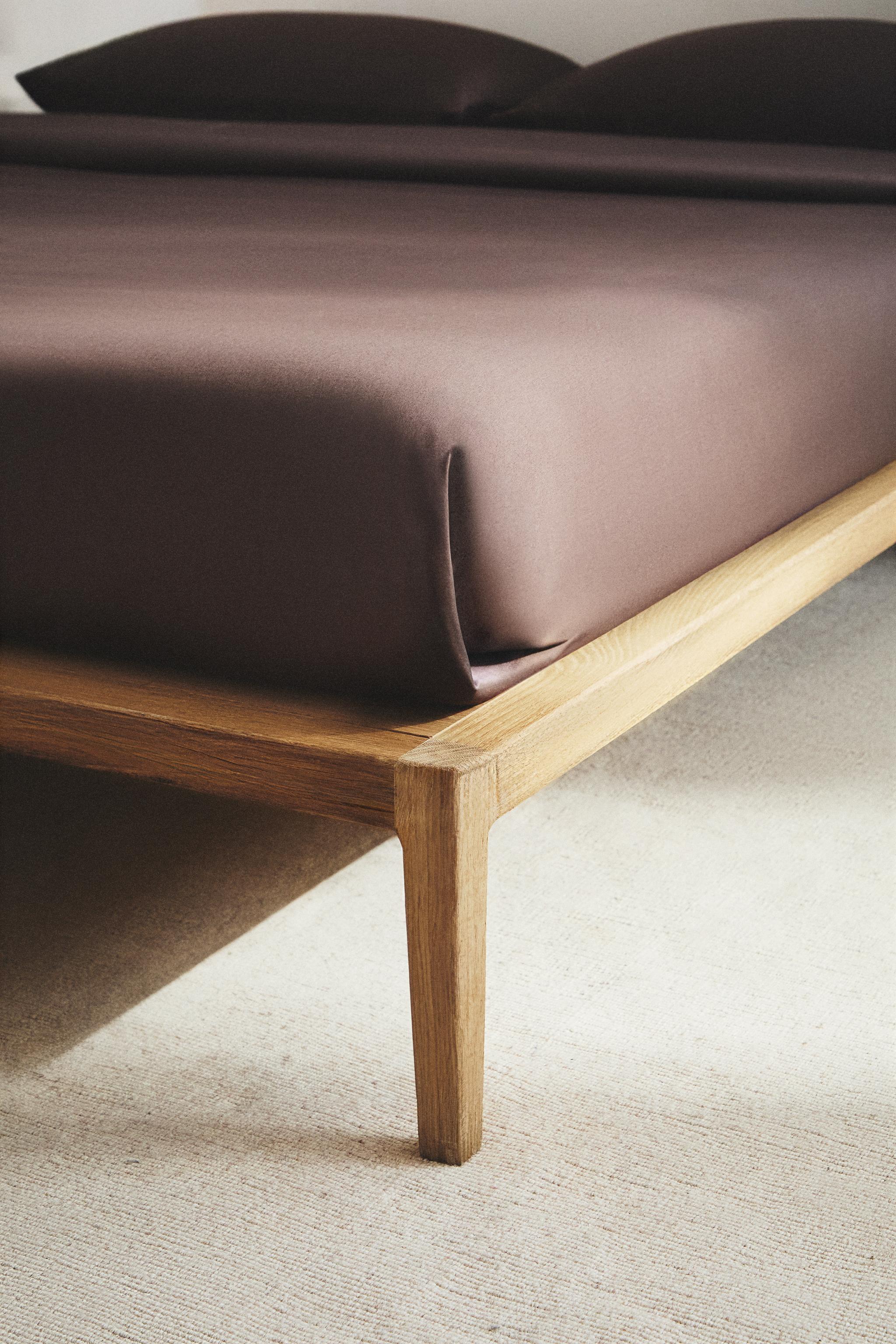 STRUCTURE DE LIT EN BOIS